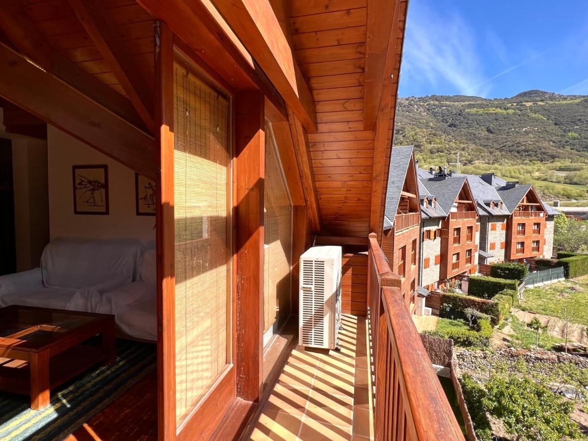 Apartament La Noguera - L'Amfitriona リアルプ エクステリア 写真